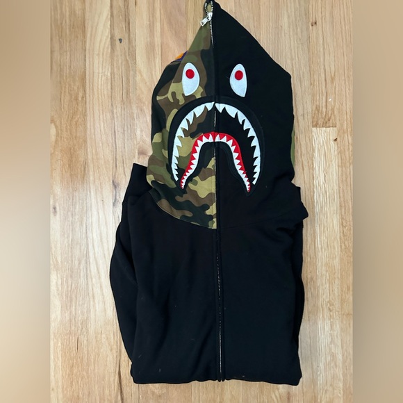 BAPE 1ST SHARK FULL ZIP HOODIE MENS - Picture 3 of 9